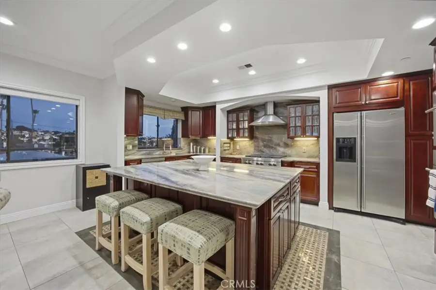 512 Esplanade #303, Redondo Beach, CA 90277 - #3