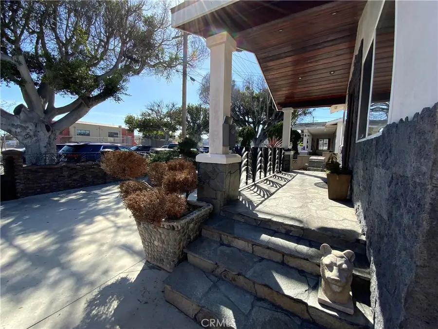 458 W 15th Street W, San Pedro, CA 90731 - #3