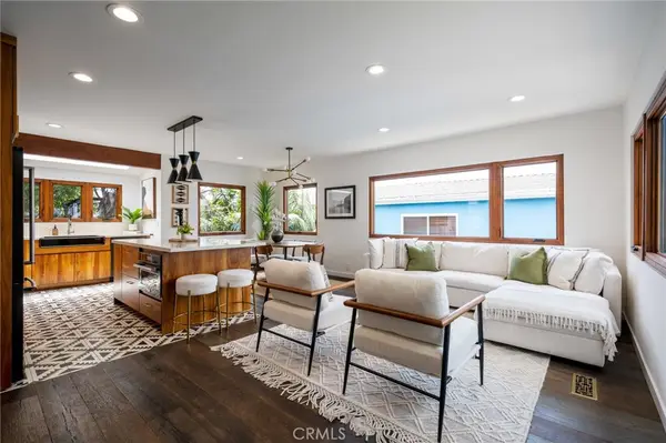 918 3rd Street, Hermosa Beach, CA 90254