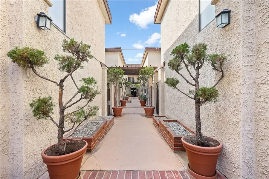 9210 Van Nuys Boulevard #15, Panorama City, CA 91402 - #2