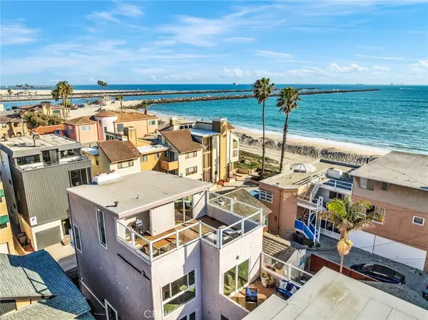 15 69th Place, Long Beach, CA 90803