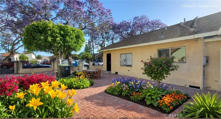 1003 W Myrtle Street, Santa Ana, CA 92703 - Image #2