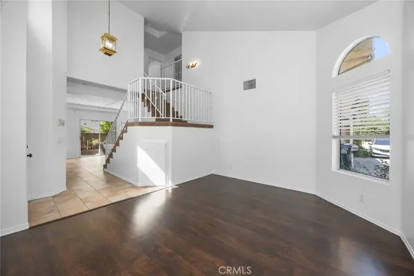 7527 Tampa Avenue #1, Reseda, CA 91335