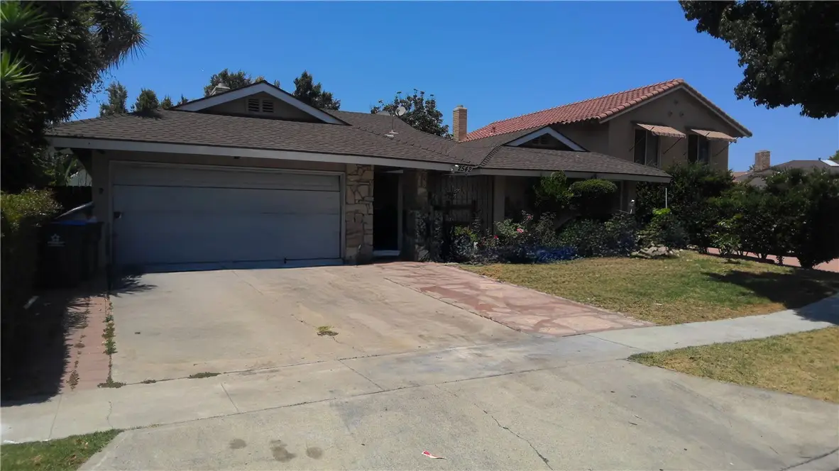 2542 N Pacific Avenue, Santa Ana, CA 92706 - #1