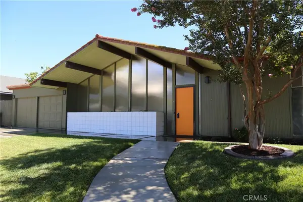 626 E Palmdale Avenue, Orange, CA 92865