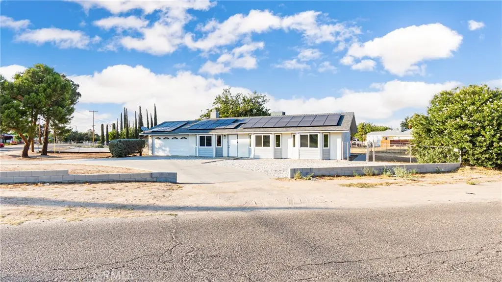 10219 Victor Avenue, Hesperia, CA 92345 - #1