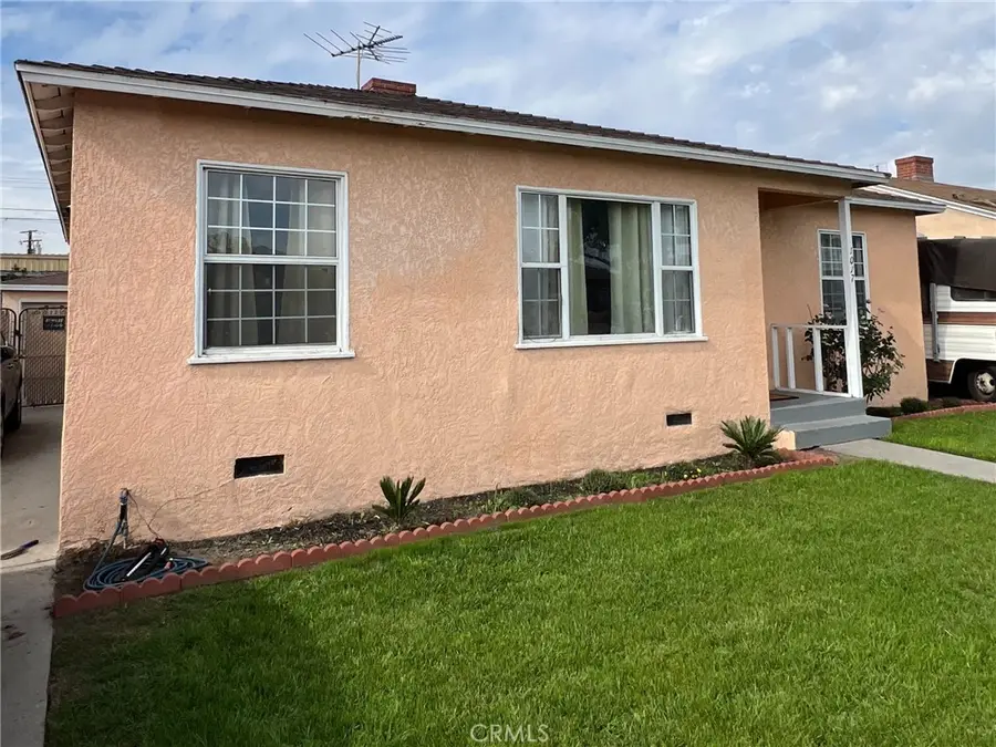 1017 S Chester Avenue, Compton, CA 90221 - Image #2