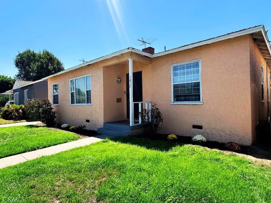 1017 S Chester Avenue, Compton, CA 90221 - Image #3