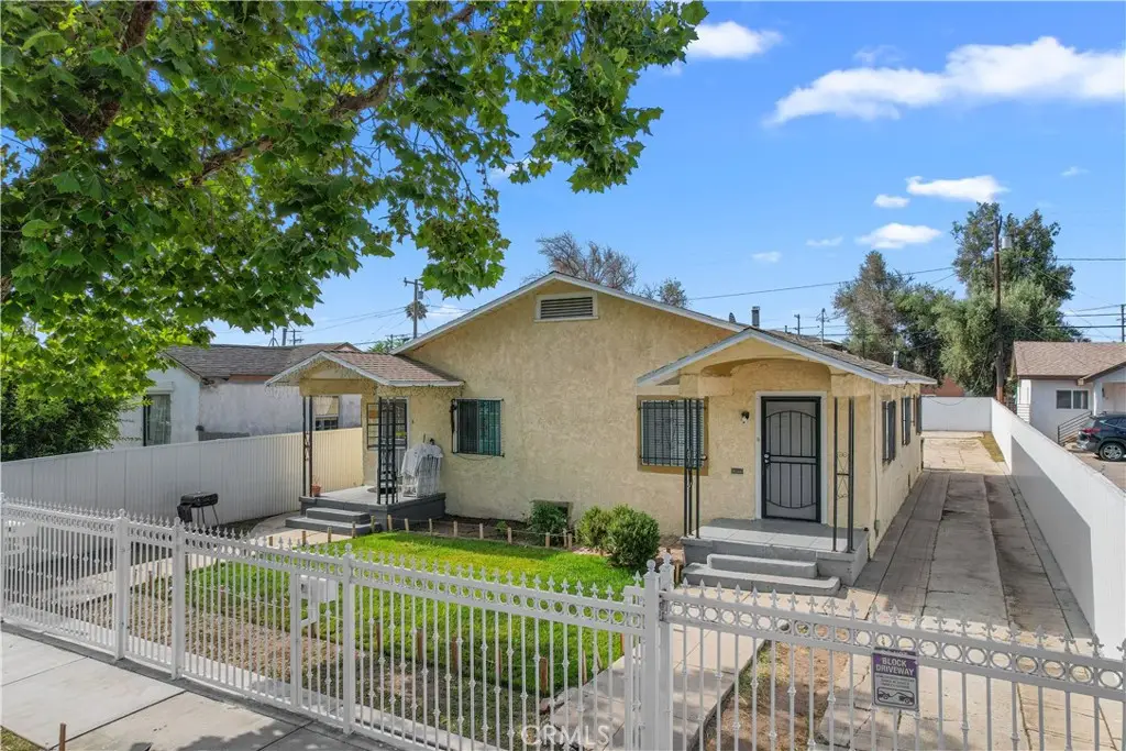 1220 W 92nd Street, Los Angeles, CA 90044 - Image #1