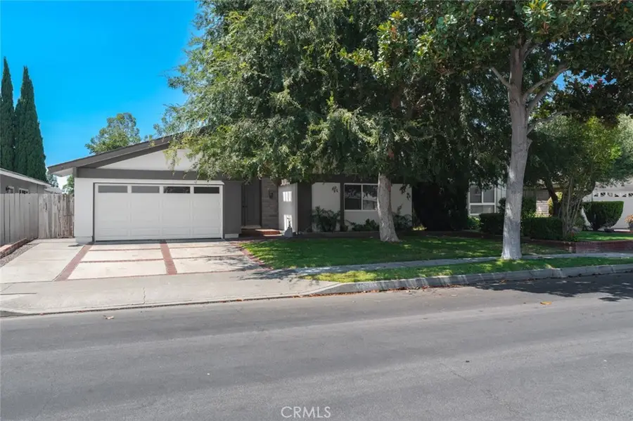 1752 Green Meadow Avenue, Tustin, CA 92780 - Image #3