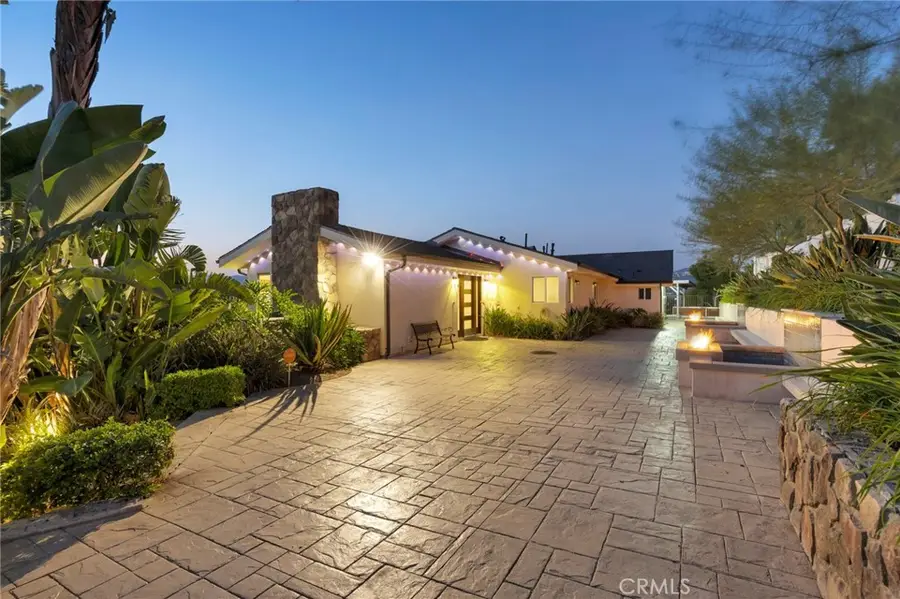 109 S Eucalyptus Drive, Anaheim, CA 92808 - Image #2