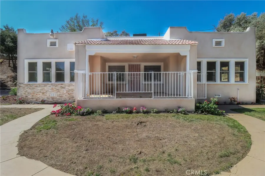 986 W Marshall Boulevard, San Bernardino, CA 92405 - #3