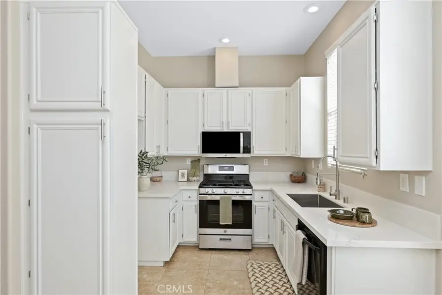 1062 S Romano Court, Anaheim Hills, CA 92808 - Image #3