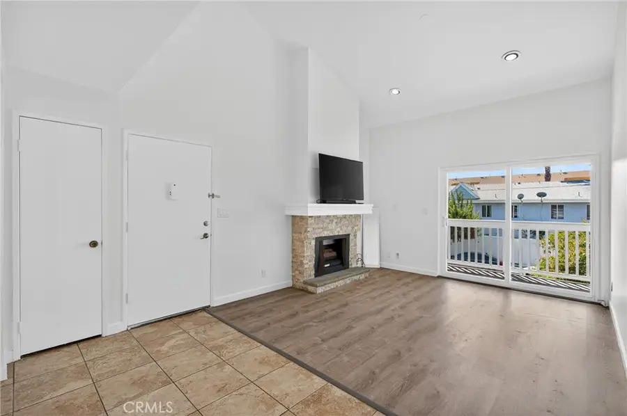 9714 Sepulveda Boulevard #201, North Hills, CA 91343 - Image #3