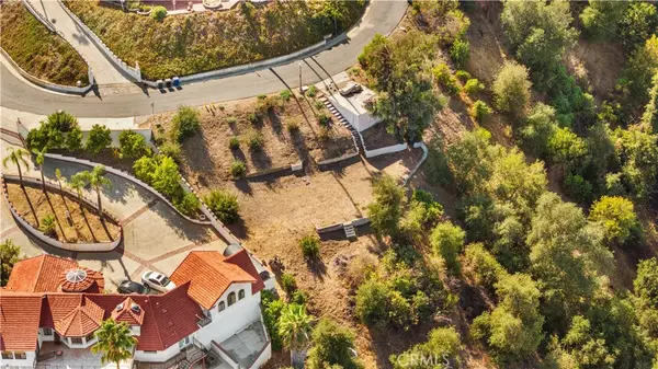 1098 Oak Knoll Road, Pomona, CA 91768