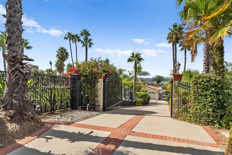 5059 E Crescent Drive, Anaheim Hills, CA 92807 - Image #2