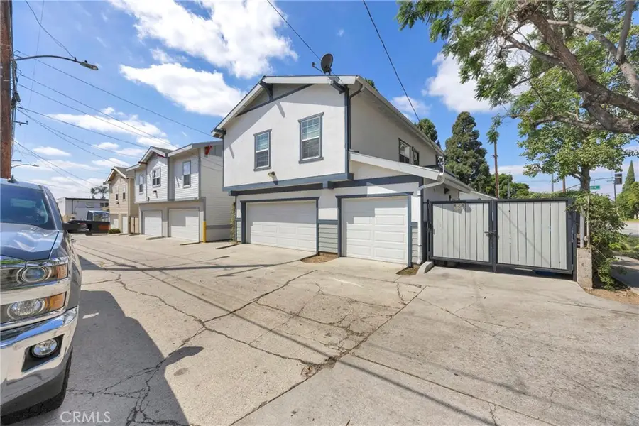 7602 7604 Pickering Avenue, Whittier, CA 90602 - Image #2