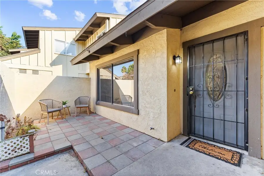 2602 N Tustin Avenue #D, Santa Ana, CA 92705 - Image #2