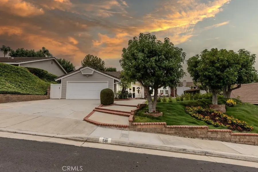 581 S Paseo Carmel, Anaheim Hills, CA 92807 - Image #2