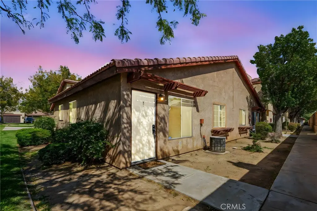 1700 E Avenue Q14 # 8, Palmdale, CA 93550 - #1