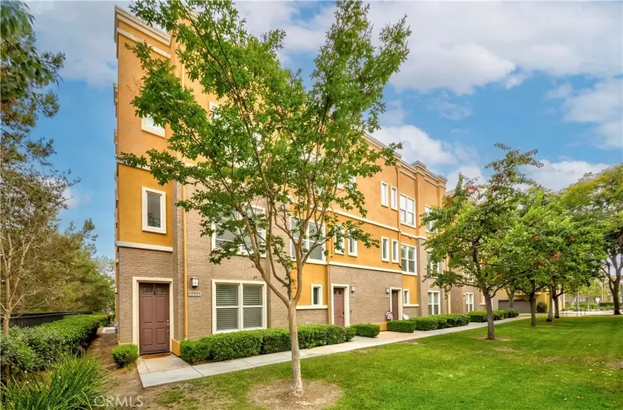 1108 Jewett Drive, Fullerton, CA 92833 - Image #3