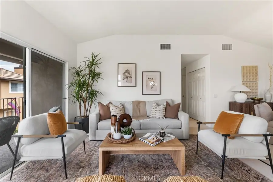 8123 E Oak Ridge Circle, Anaheim Hills, CA 92808 - Image #3