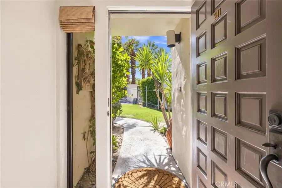 255 E Avenida Granada #211, Palm Springs, CA 92264 - Image #3