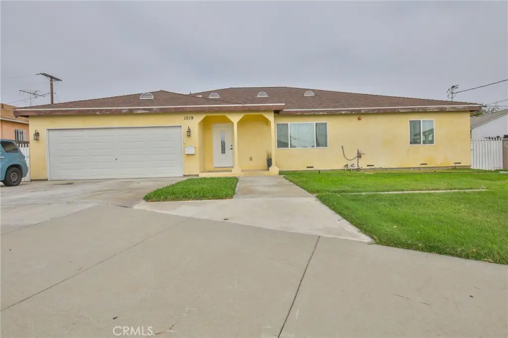 1019 W Arbutus, Compton, CA 90220 - #1