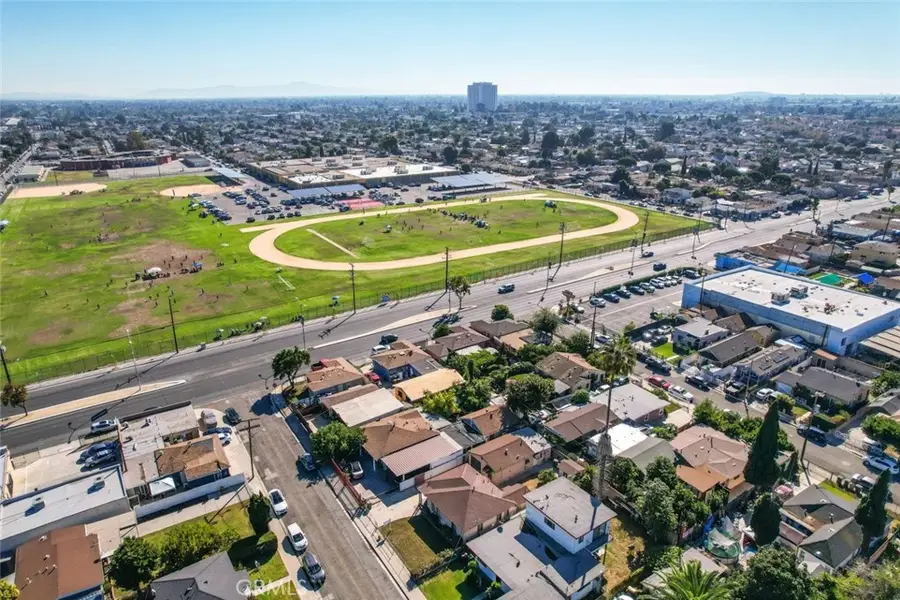 814 W Maple Street, Compton, CA 90220 - #3