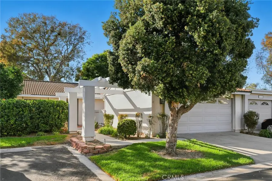 3190 Via Buena #A, Laguna Woods, CA 92637 - Image #2