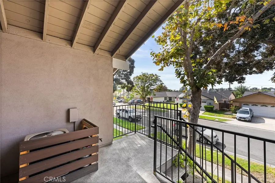 1760 N Oak Knoll #B, Anaheim, CA 92807 - Image #3