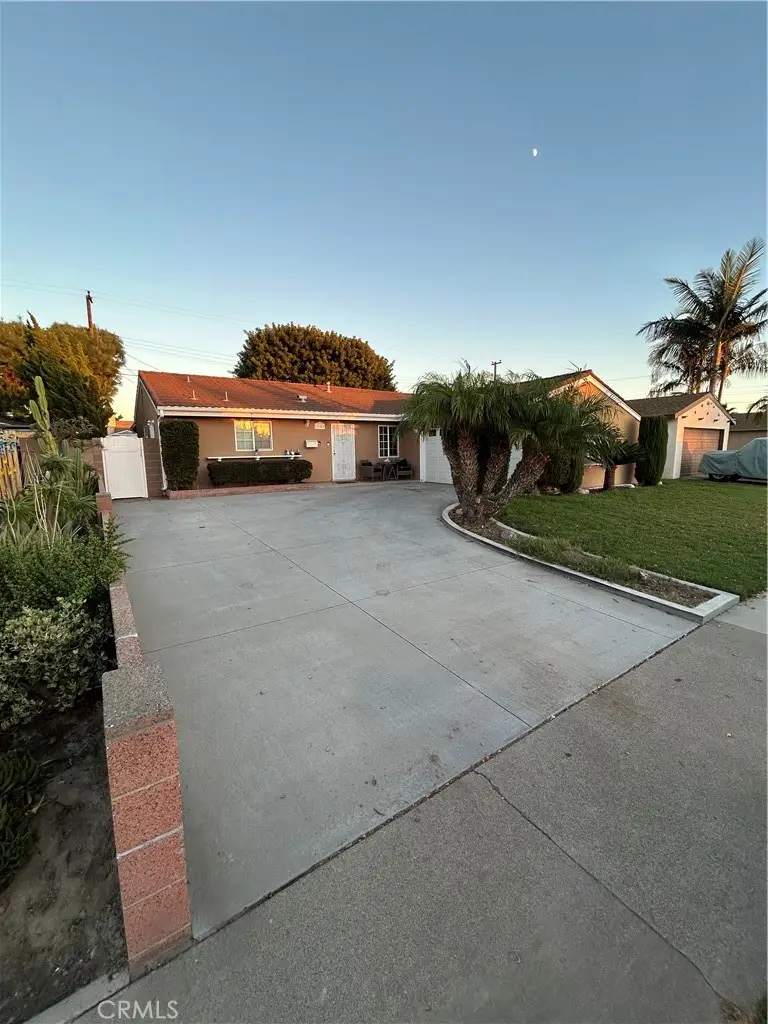 10362 Aurelia, Cypress, CA 90630 - Image #2
