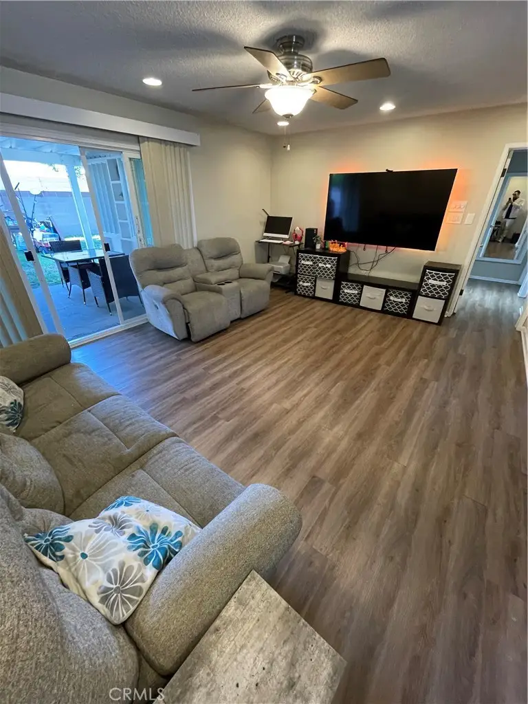 10362 Aurelia, Cypress, CA 90630 - Image #3