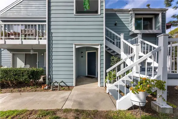 6000 Bixby Village Drive #15, Long Beach, CA 90803