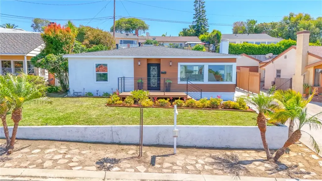 204 Via Colusa, Redondo Beach, CA 90277 - #1