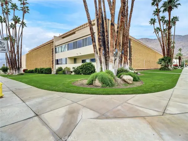 277 E Alejo Road #214, Palm Springs, CA 92262