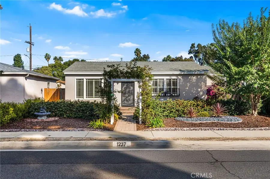 1237 Electric, Gardena, CA 90248 - Image #2