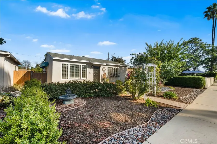 1237 Electric, Gardena, CA 90248 - Image #3