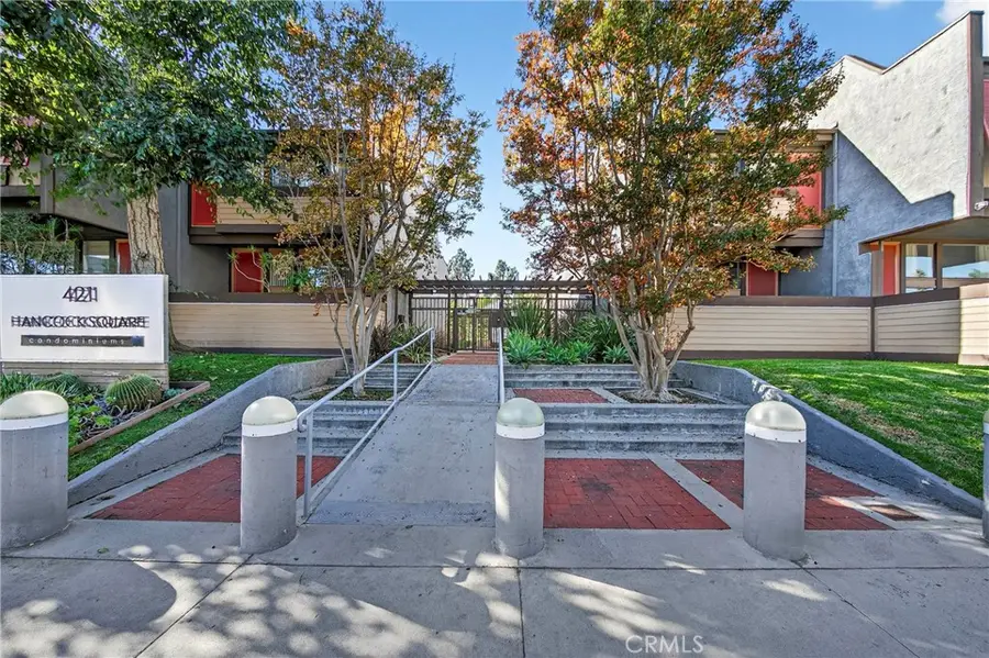 421 S Van Ness #6, Los Angeles, CA 90020 - Image #2