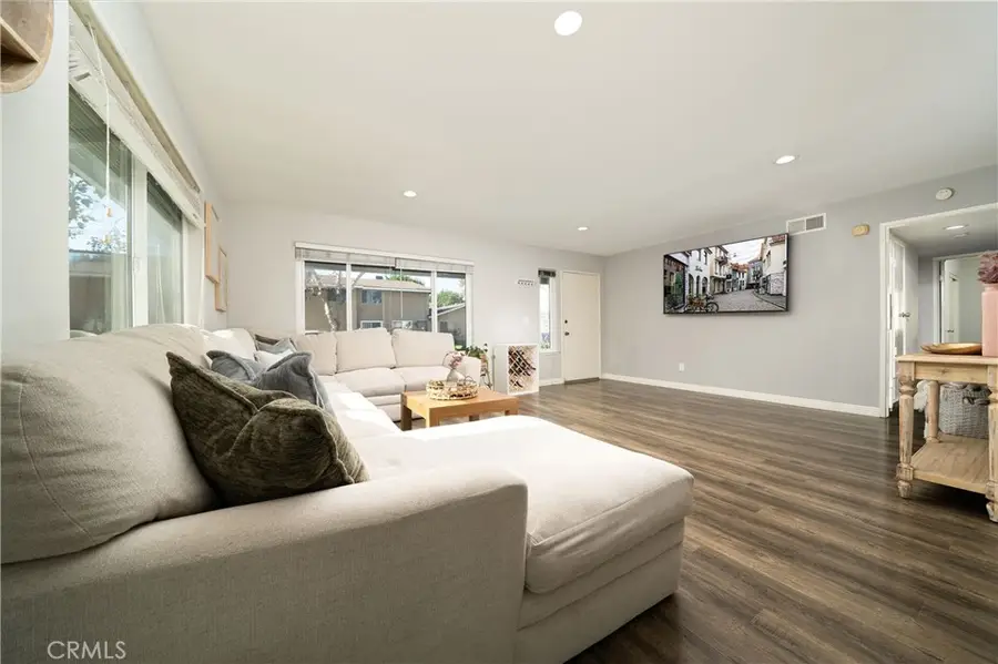 16818 Chaparral Avenue, Cerritos, CA 90703 - Image #3