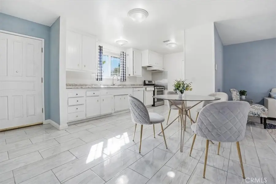 1573 Casarin Avenue, Simi Valley, CA 93065 - Image #3