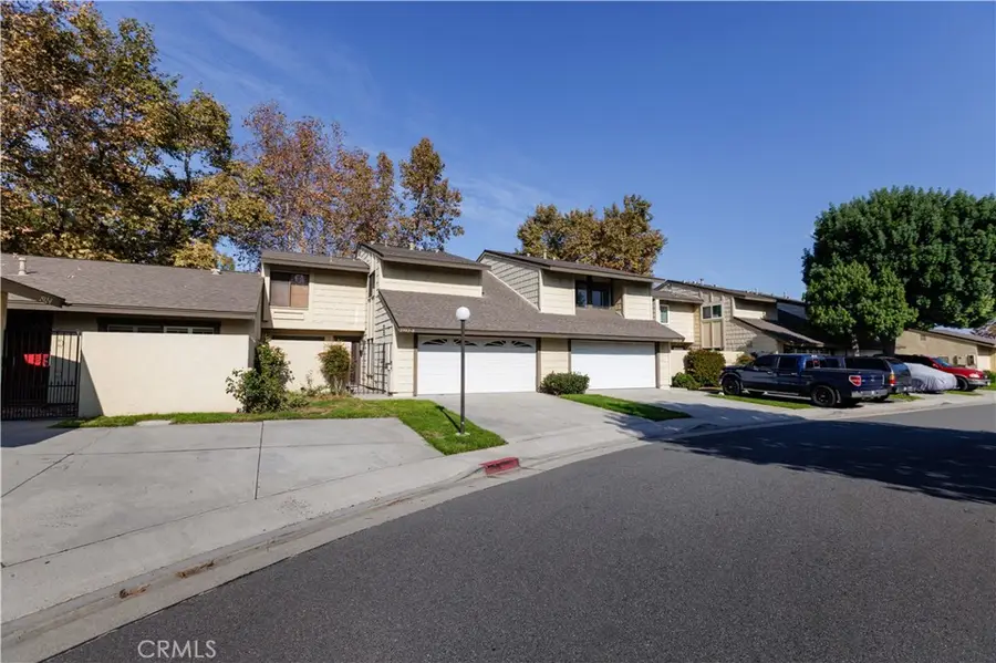 2512 N Tustin #D, Santa Ana, CA 92705 - Image #2