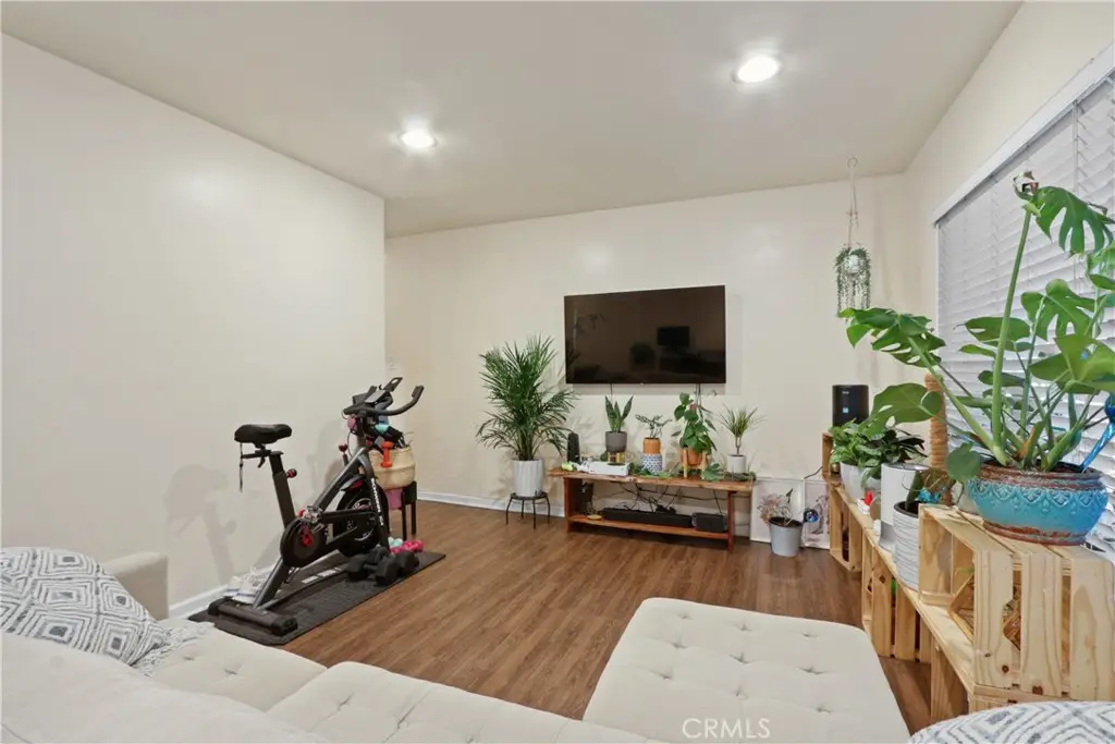 939 E Appleton Street #25, Long Beach, CA 90802 - Image #1