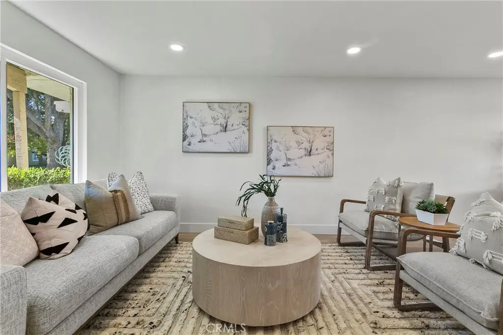 568 El Cabrillo, Placentia, CA 92870 - #1