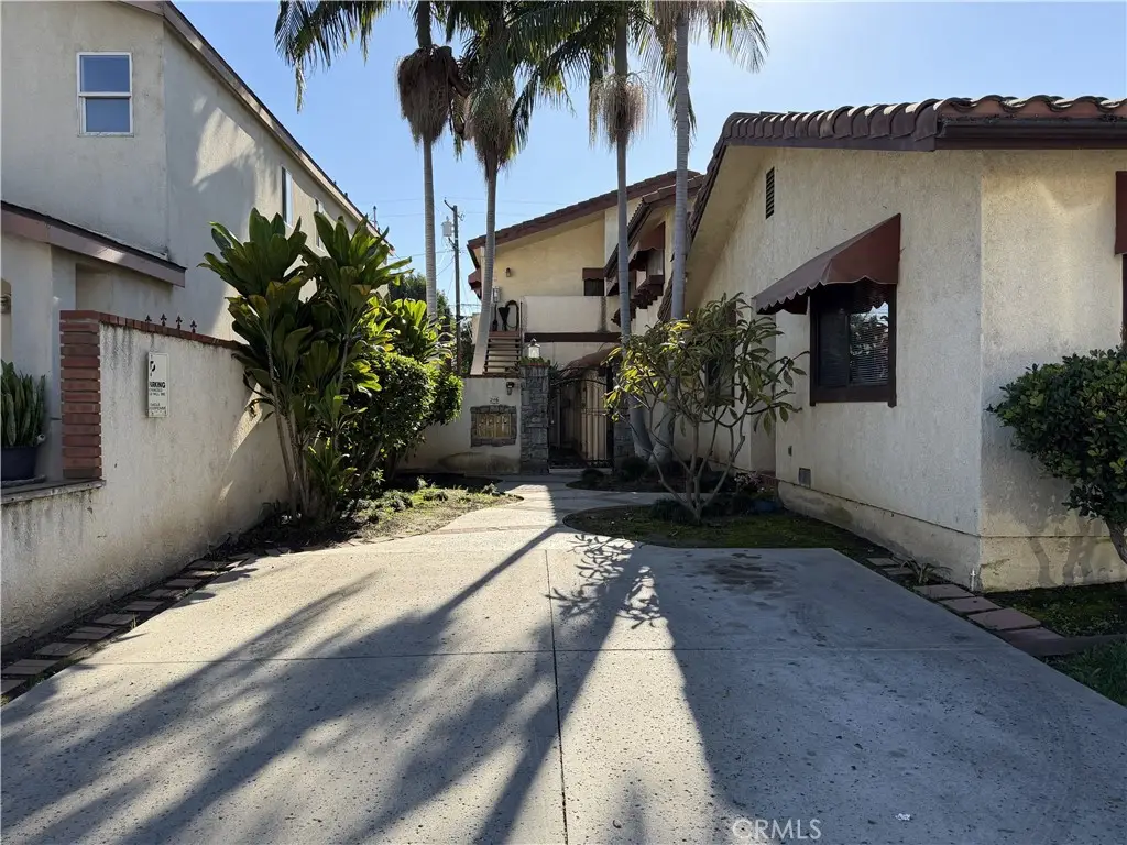 246 E Hullett Street, Long Beach, CA 90805 - Image #1