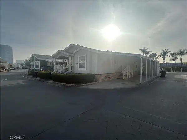 2300 Lewis Stree Street, Anaheim, CA 92802