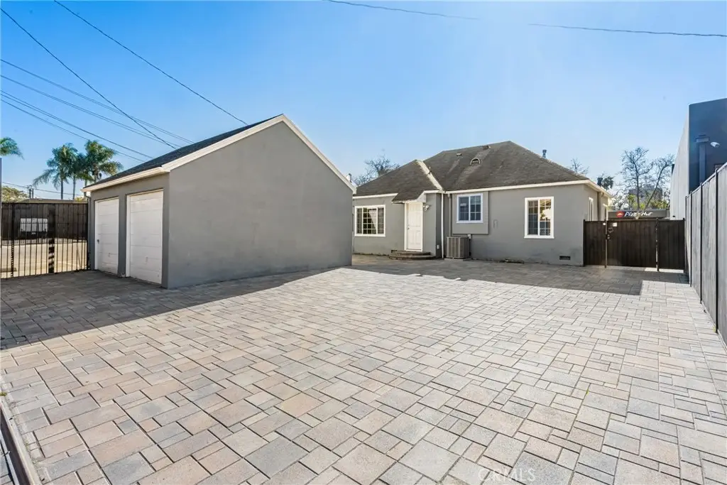 801 W 17th Street, Santa Ana, CA 92706 - #1