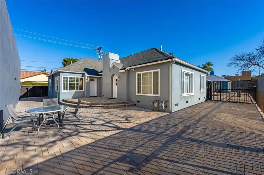 801 W 17th Street, Santa Ana, CA 92706 - #2