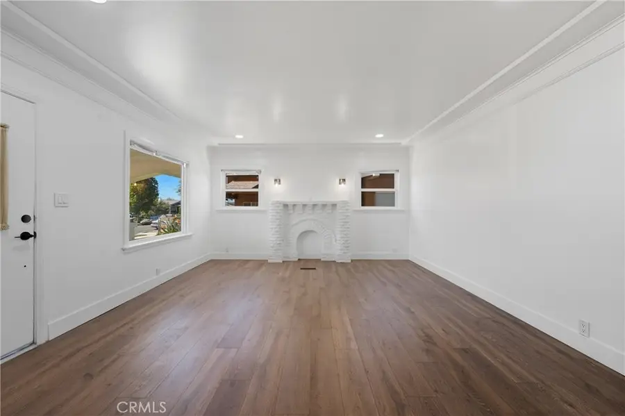 1261 W 51st, Los Angeles, CA 90037 - #3