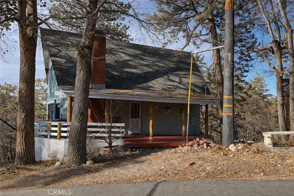 1172 Crags Lane, Fawnskin, CA 92333